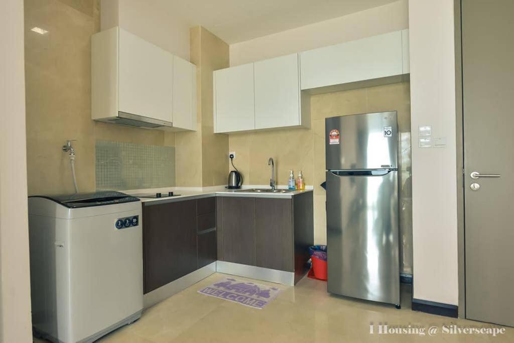 Ken Home Silverscape Block A 5Pax No Wifi Малакка Экстерьер фото